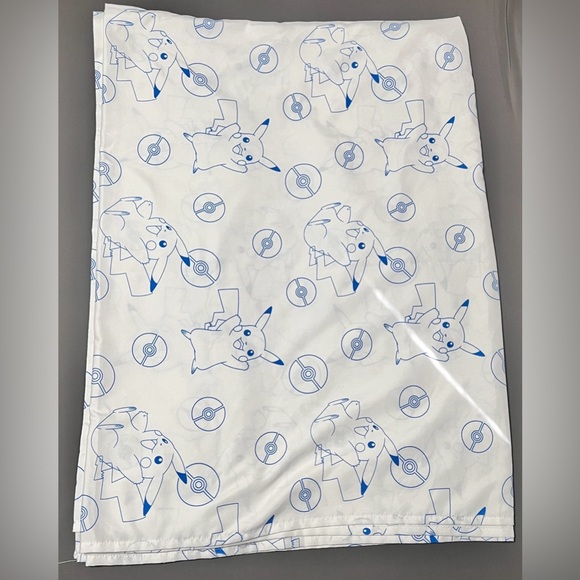 Northwest Pokémon Pikachu & Poke Ball Print White Twin Flat Sheet - Picture 4 of 8